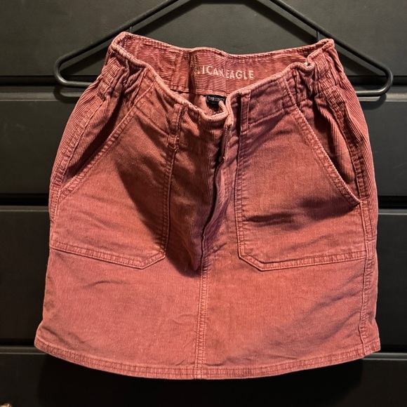 American Eagle Outfitters Dresses & Skirts - American Eagle light mauve pink corduroy stretch high waist mini skirt.